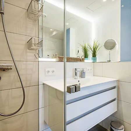 Prora - Strandglueck *